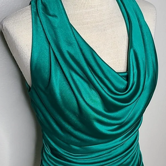 Express Top Size Small Emerald Green Bodycon Sleeveless Festive Dressy Holidays - Picture 3 of 8